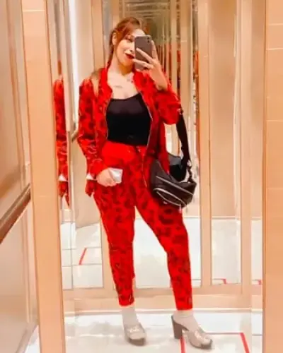 Call Girls Bayad Cash On Delivery